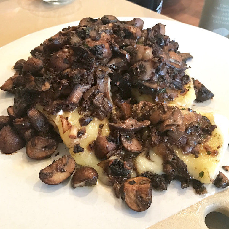 Baked Brie with Mushrooms and Thyme