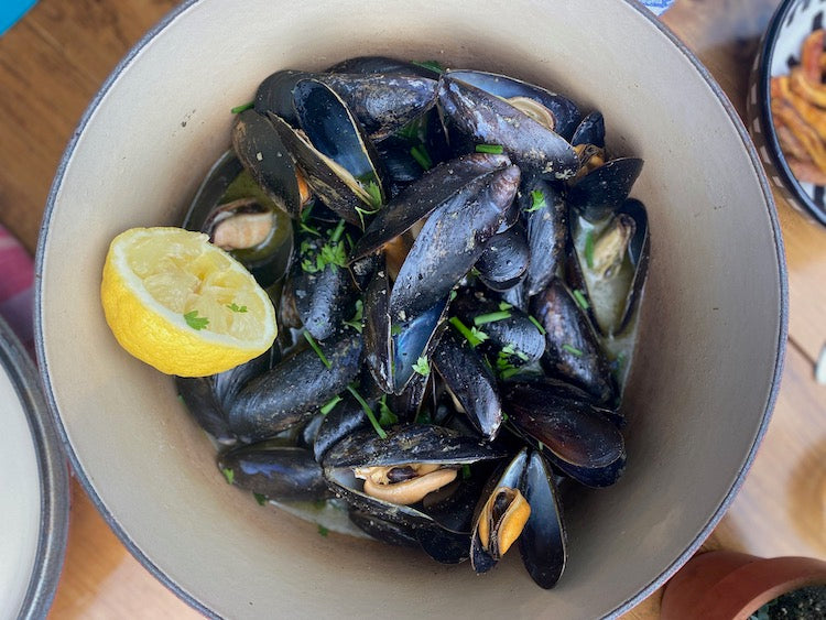 Green Thai Curry Mussels